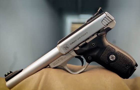 Video—ARTV: Smith & Wesson SW22 Victory .22 LR Pistol