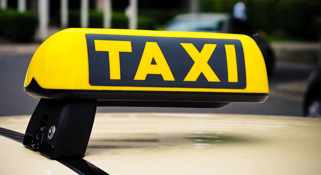 Cab driver with concealed carry license stops attempted carjacker